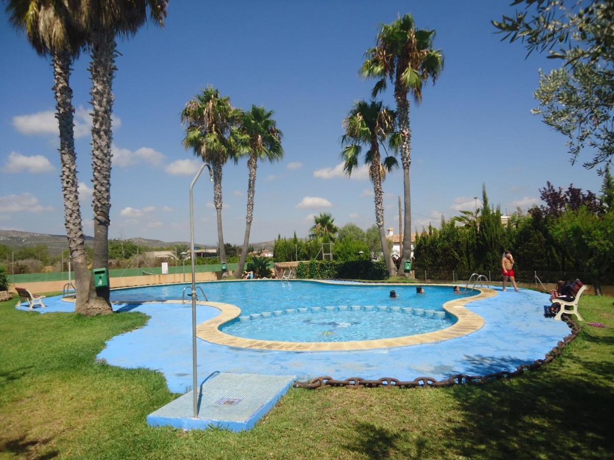 Mediterraneo 2005 Family Complex Lek
